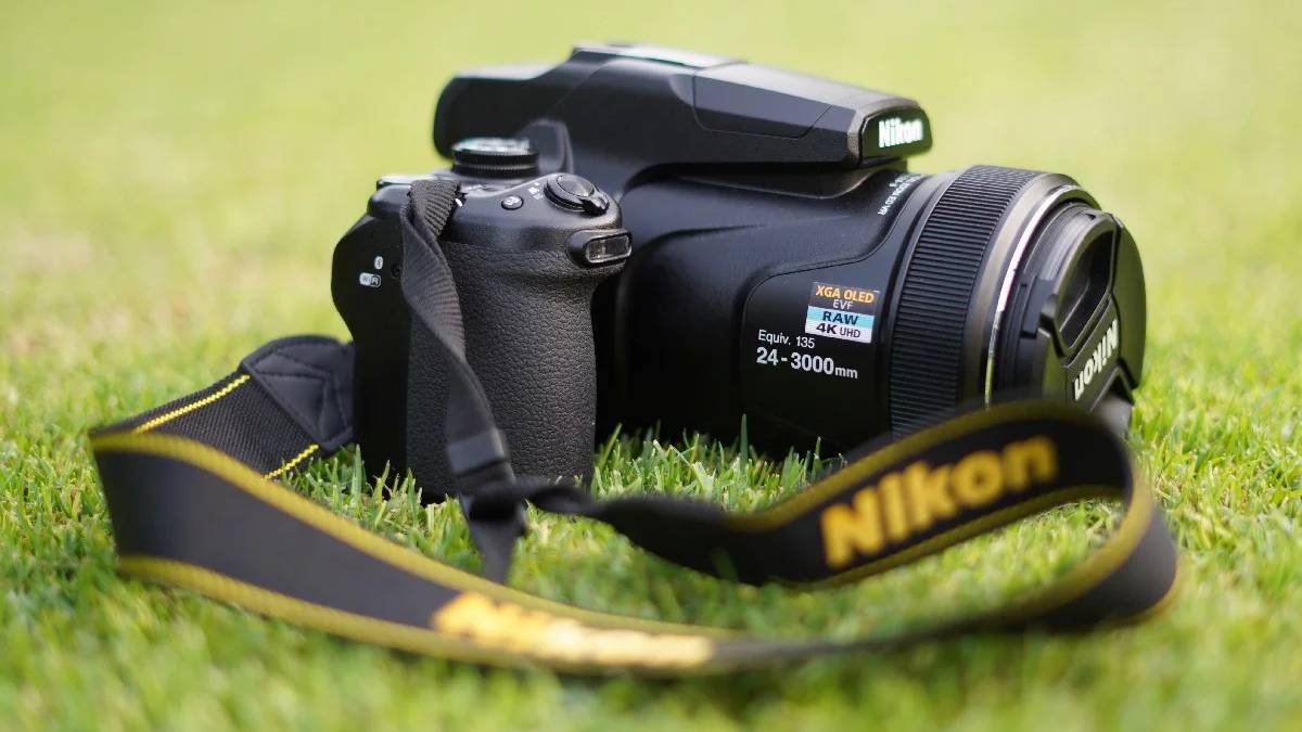 Kemampuan Zoom dan Lensa Nikon Coolpix P1000