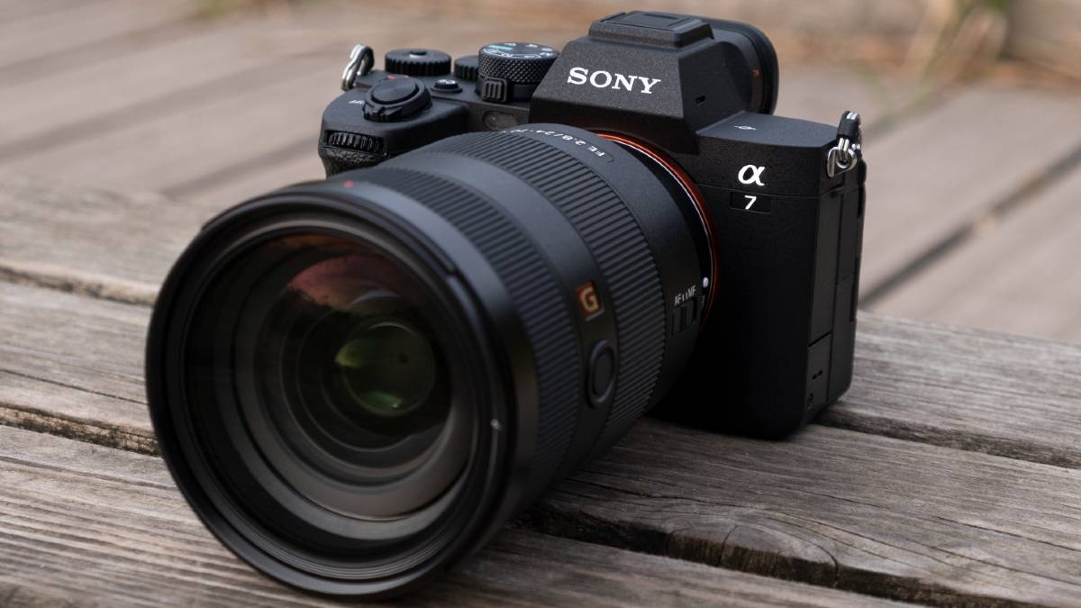 Review Kamera Sony Alpha 7 IV 