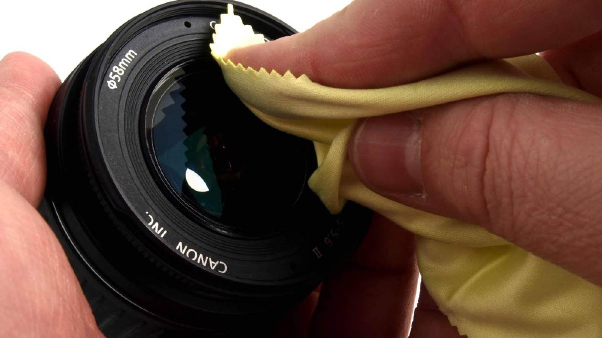 Penyebab Lensa Rusak dan Cara Merawat Lensa Kamera